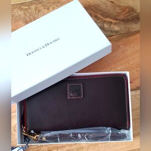 New Dooney & Bourke Florentine Leather Large Zip Wallet Brown Tmoro